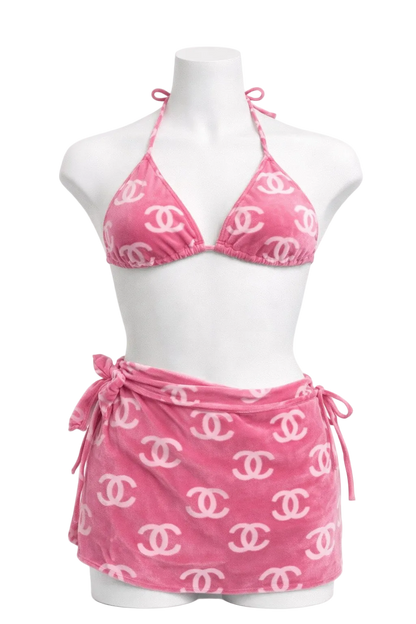PRETTY IN PINK